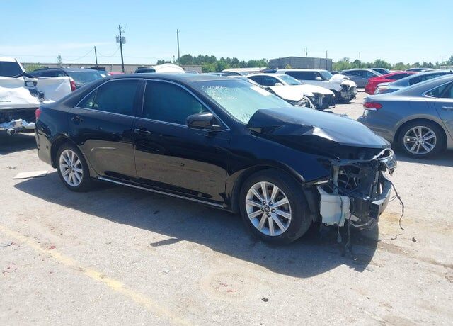 2013 TOYOTA Camry