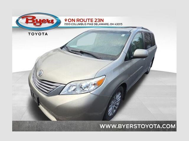 2016 TOYOTA Sienna