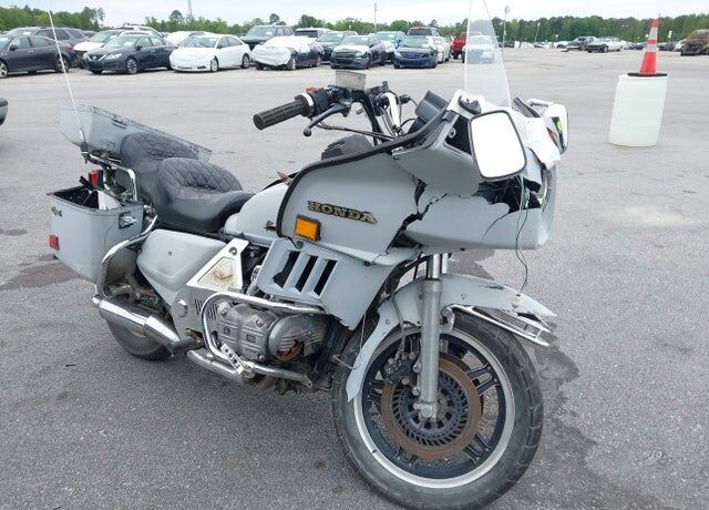 1982 HONDA GL1100
