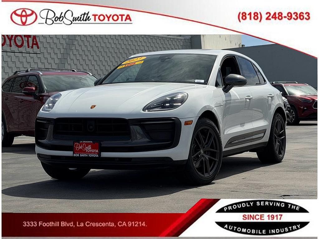 2023 PORSCHE Macan