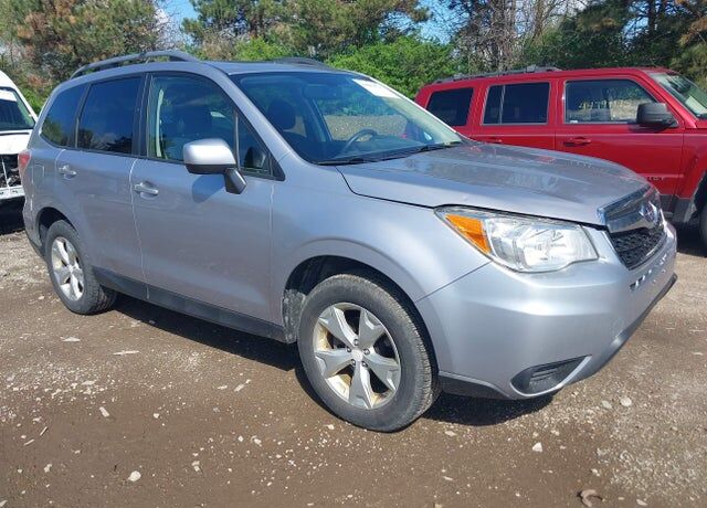2016 SUBARU Forester