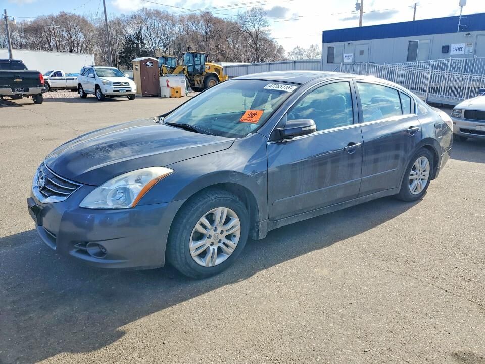 2010 NISSAN Altima