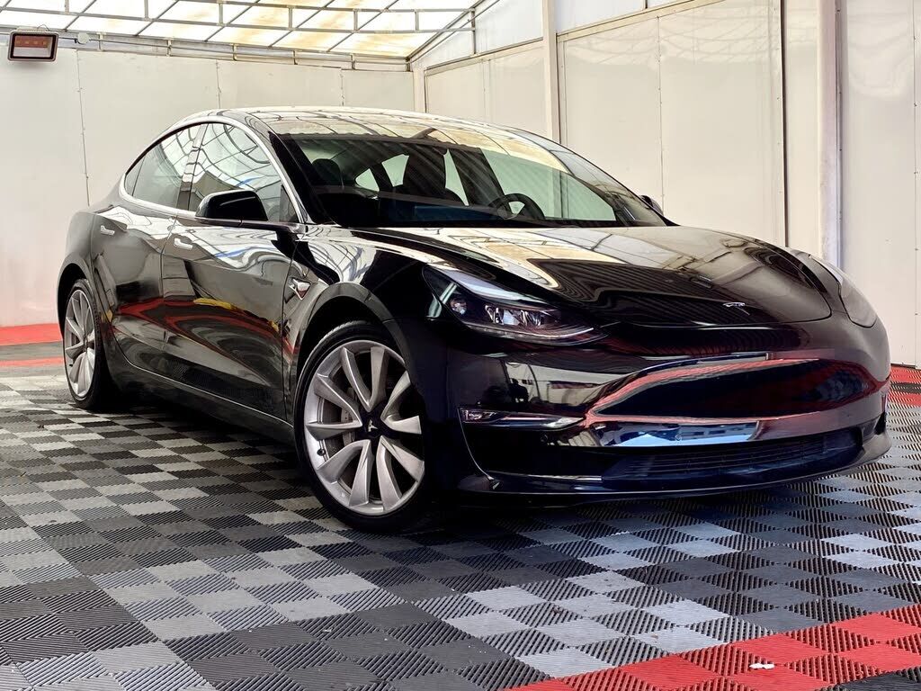 2019 TESLA Model 3