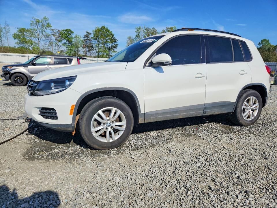 2017 VOLKSWAGEN Tiguan