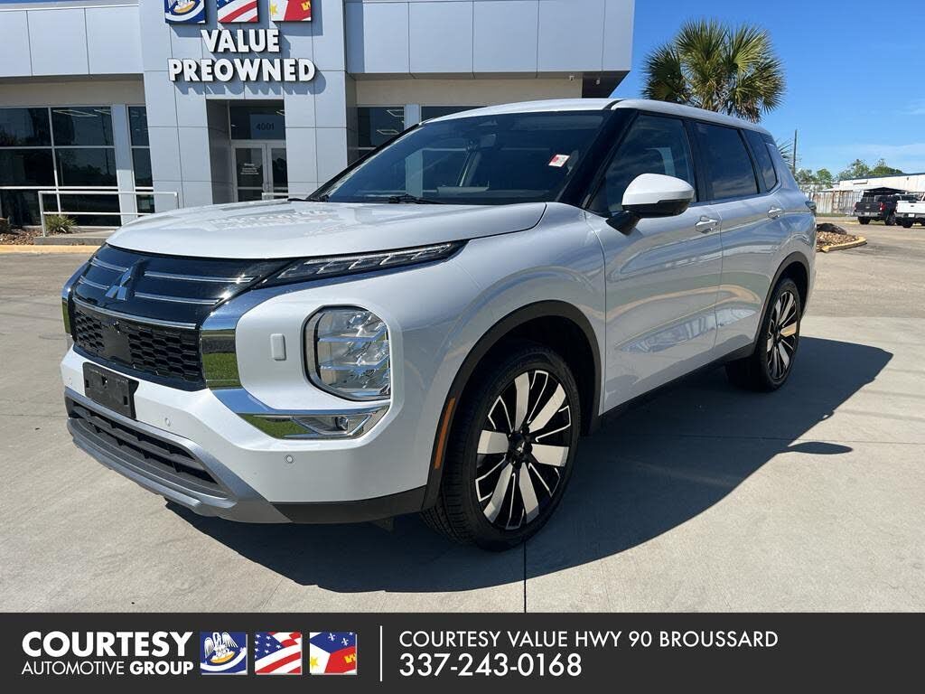 2025 MITSUBISHI Outlander