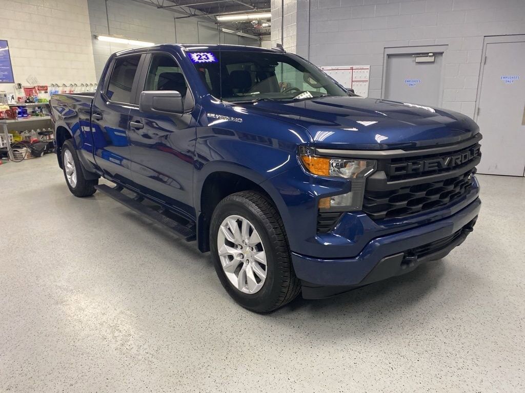 2023 CHEVROLET Silverado