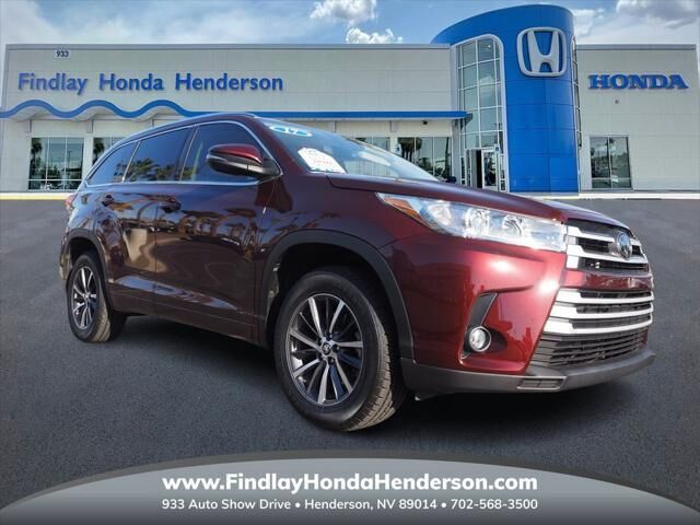 2017 TOYOTA Highlander