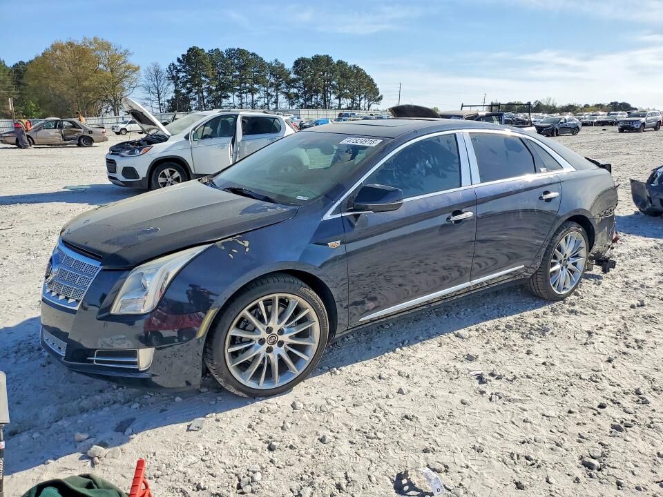 2013 CADILLAC XTS