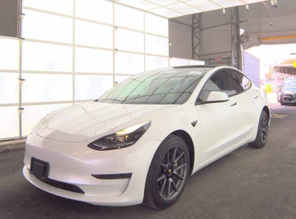 2021 TESLA Model 3