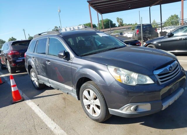 2011 SUBARU Outback