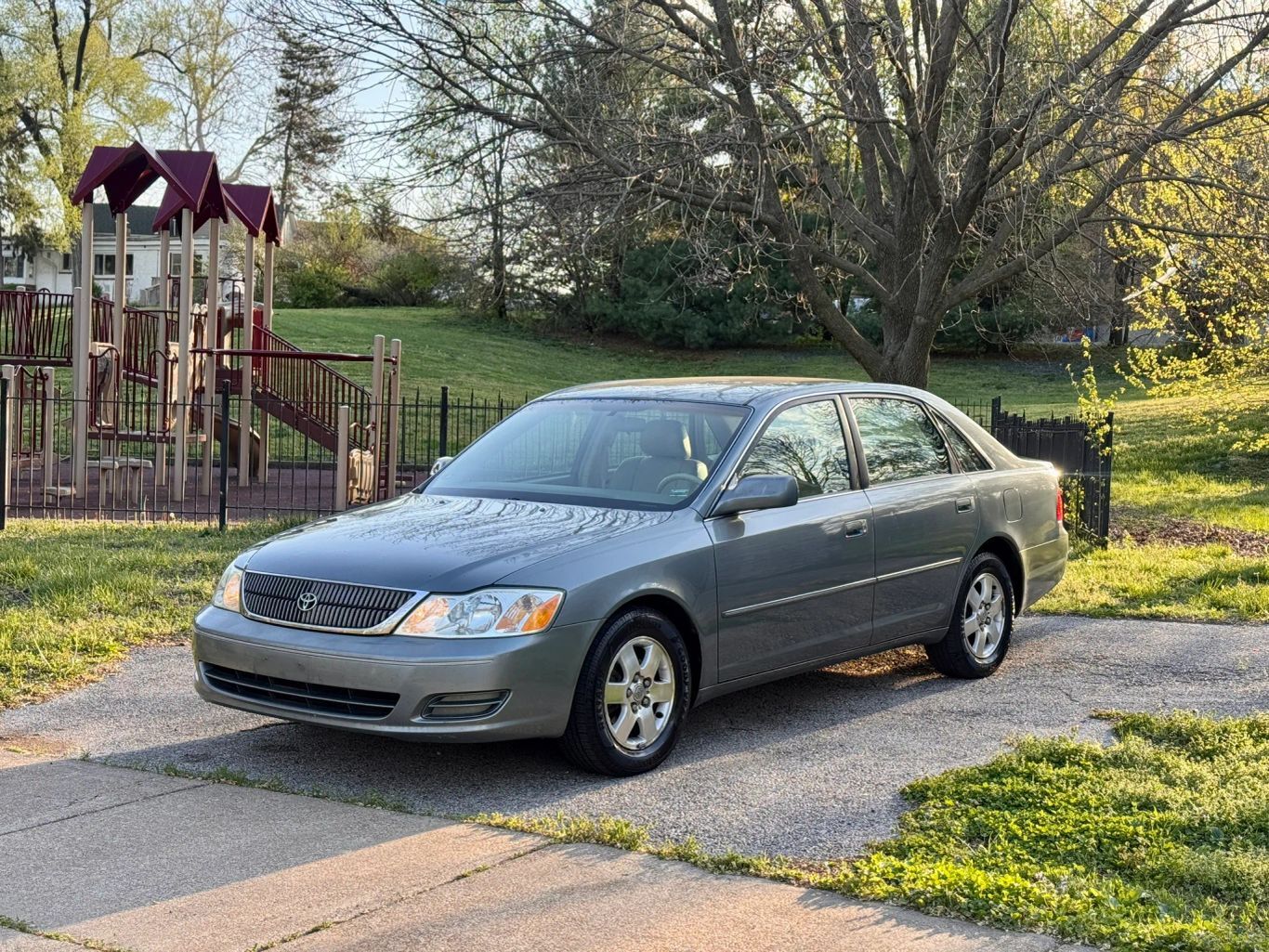 2002 TOYOTA Avalon