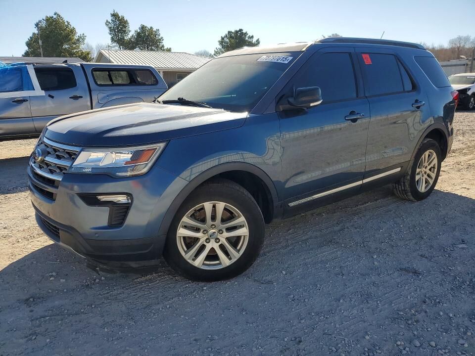 2018 FORD Explorer