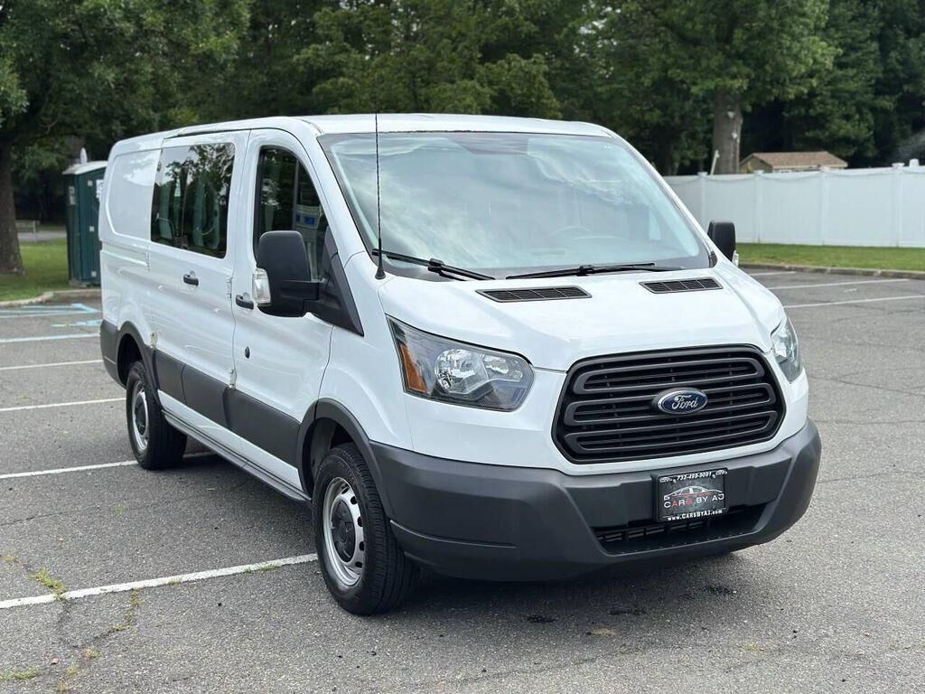 2015 FORD Transit