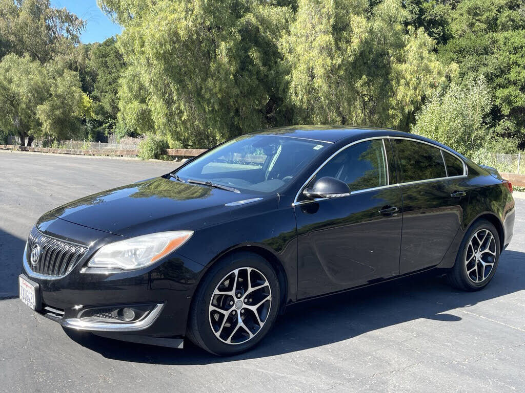 2017 BUICK Regal