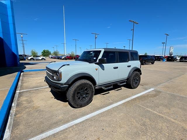 2024 FORD Bronco