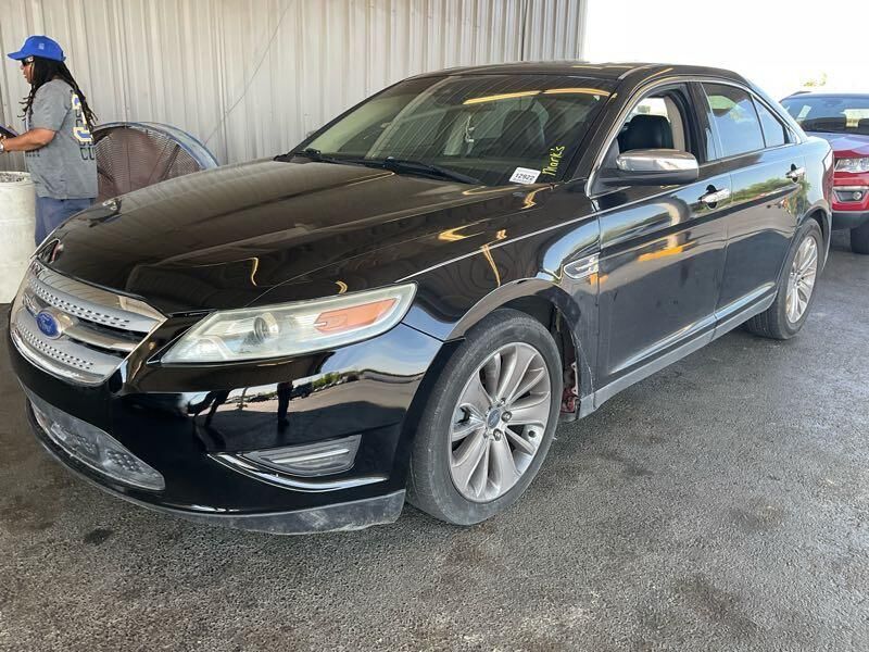 Ford Taurus