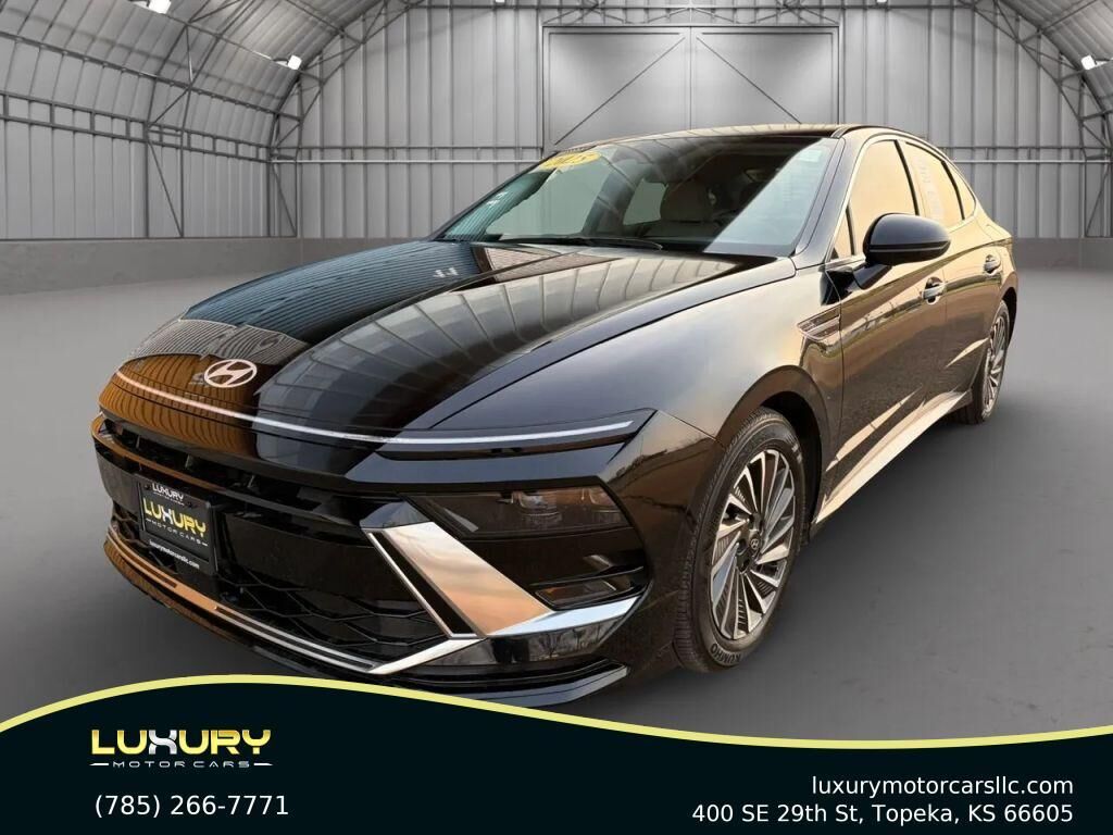 2025 HYUNDAI Sonata