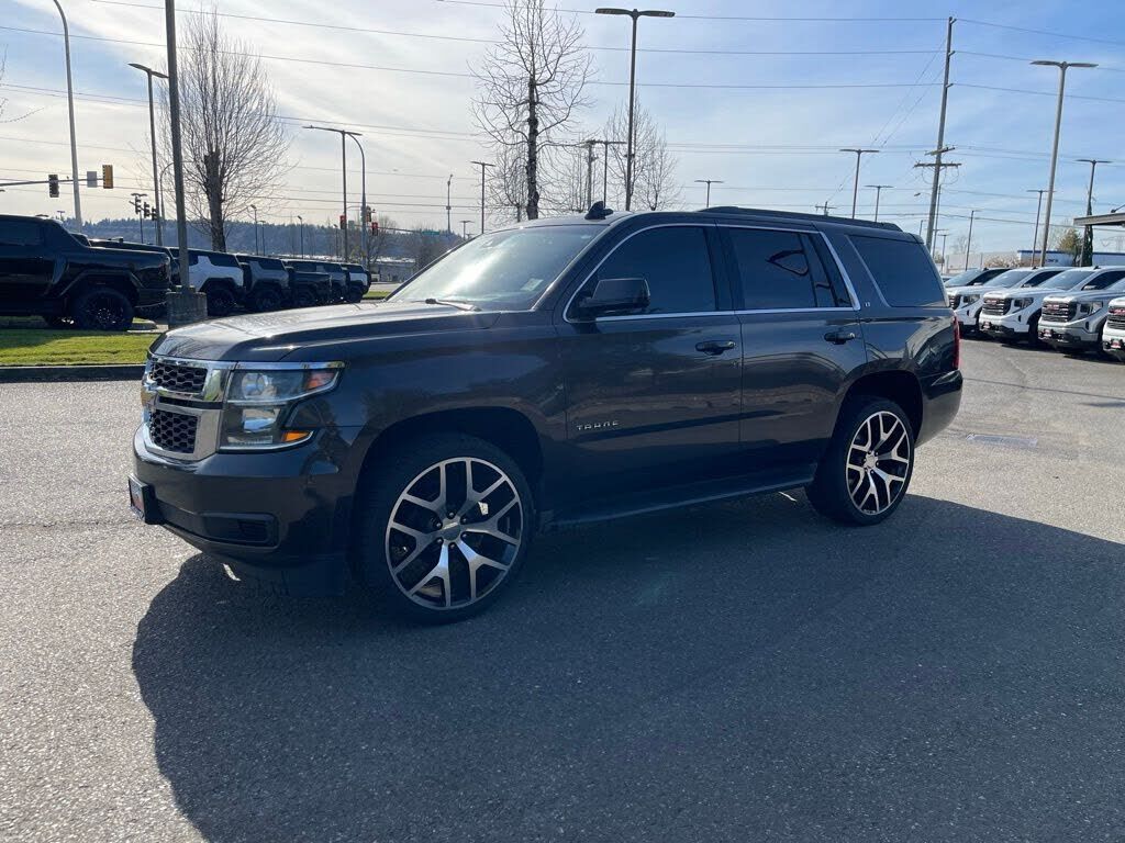 2017 CHEVROLET Tahoe