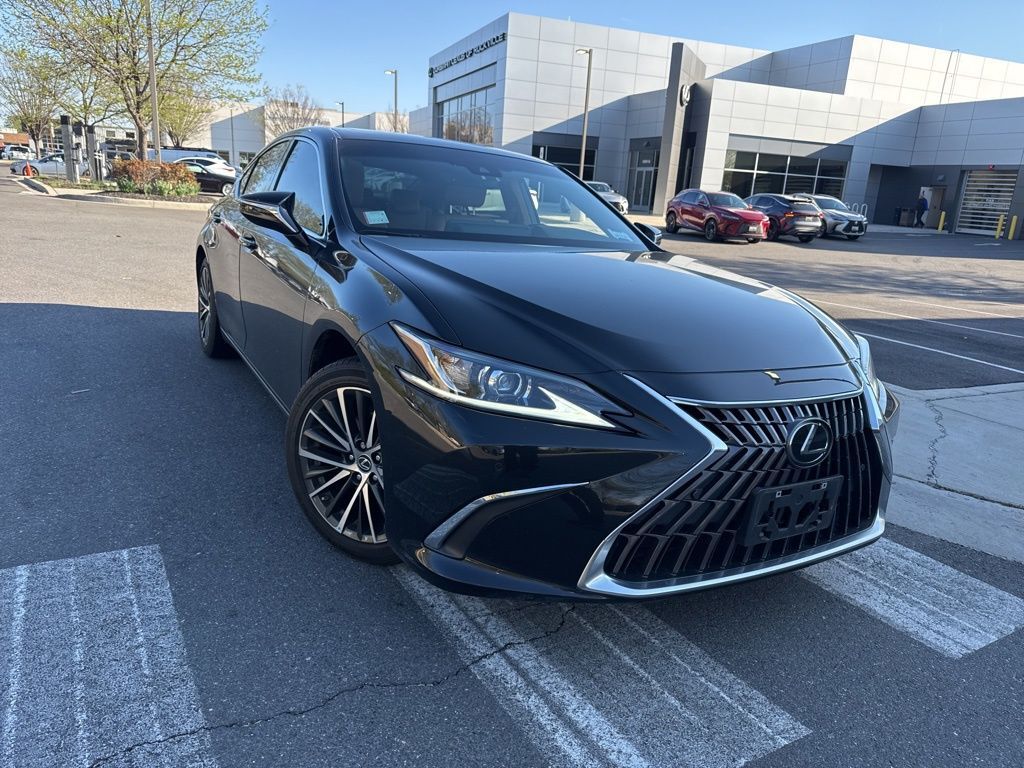 2023 LEXUS ES