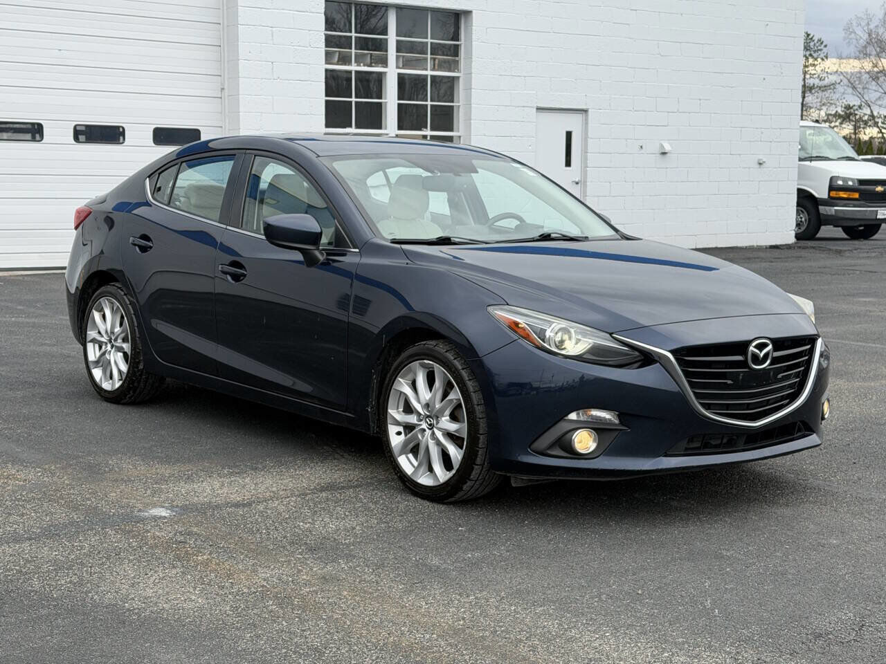 2016 MAZDA Mazda3