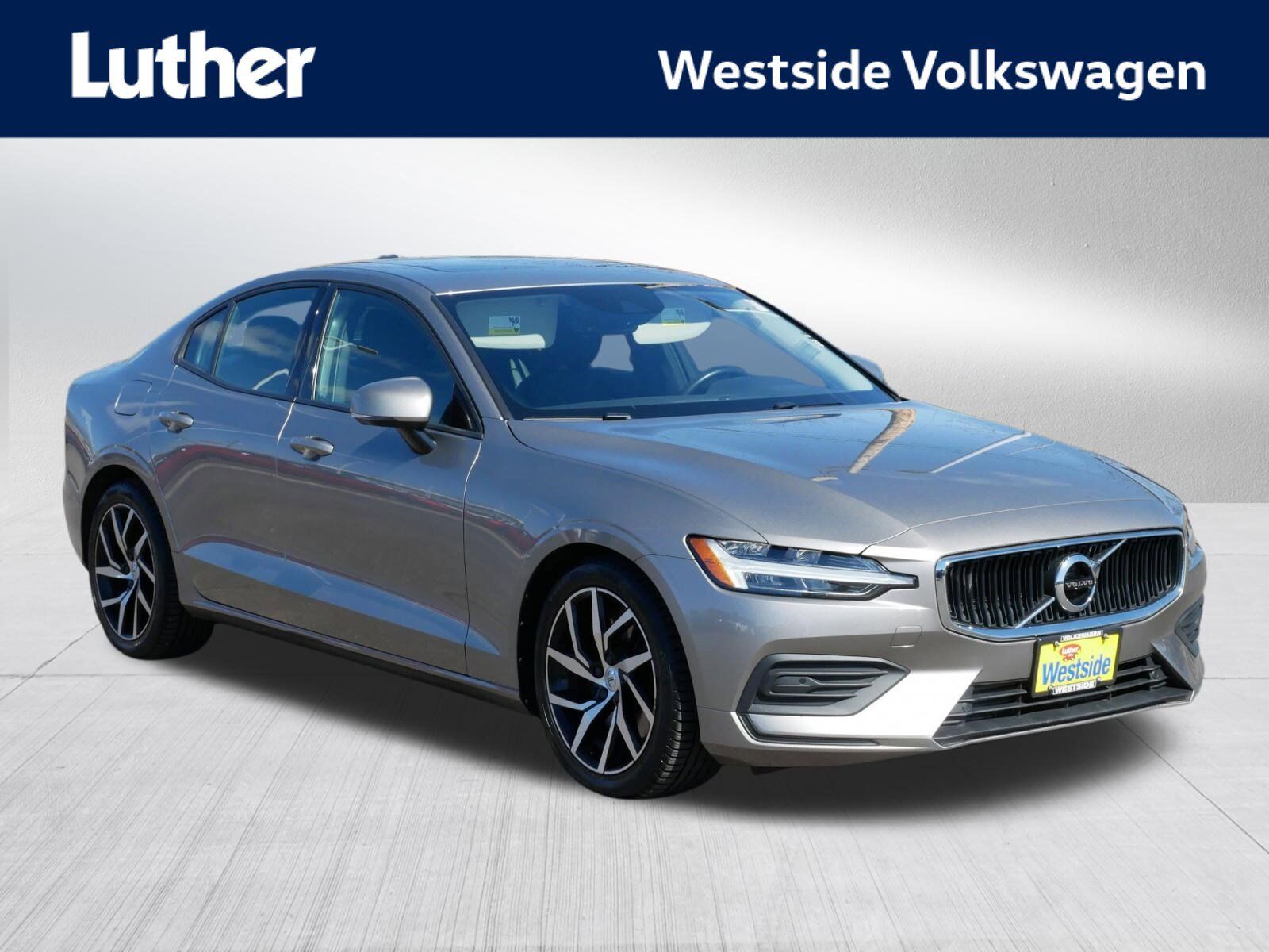 2019 VOLVO S60