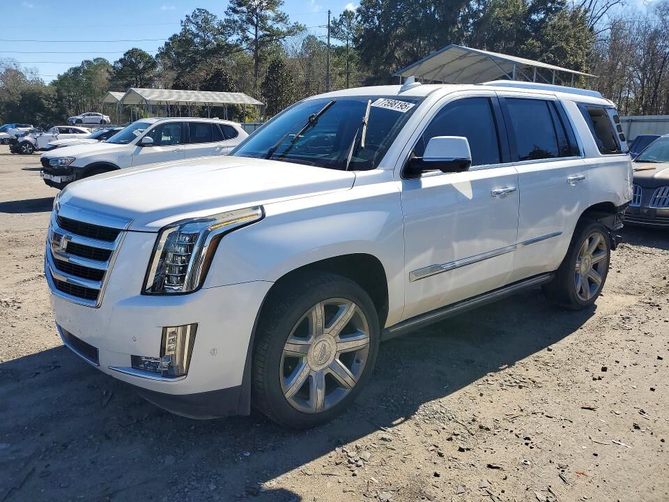 2017 CADILLAC Escalade