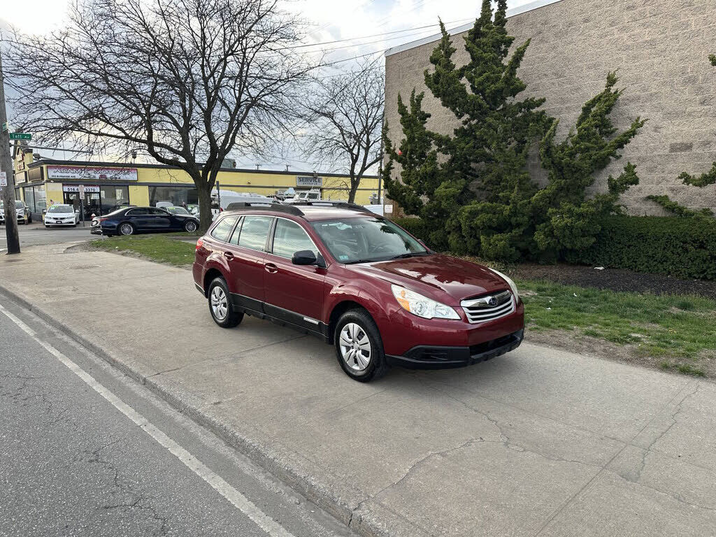 2011 SUBARU Outback