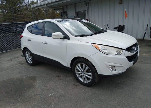 2012 HYUNDAI Tucson