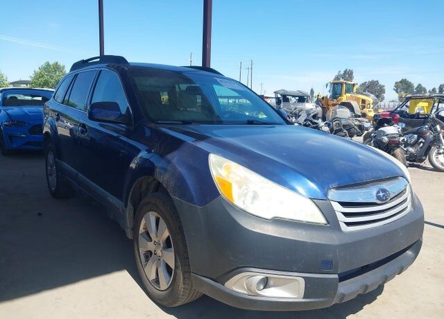 2010 SUBARU Outback