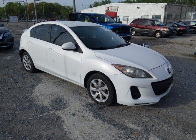 2012 MAZDA Mazda3