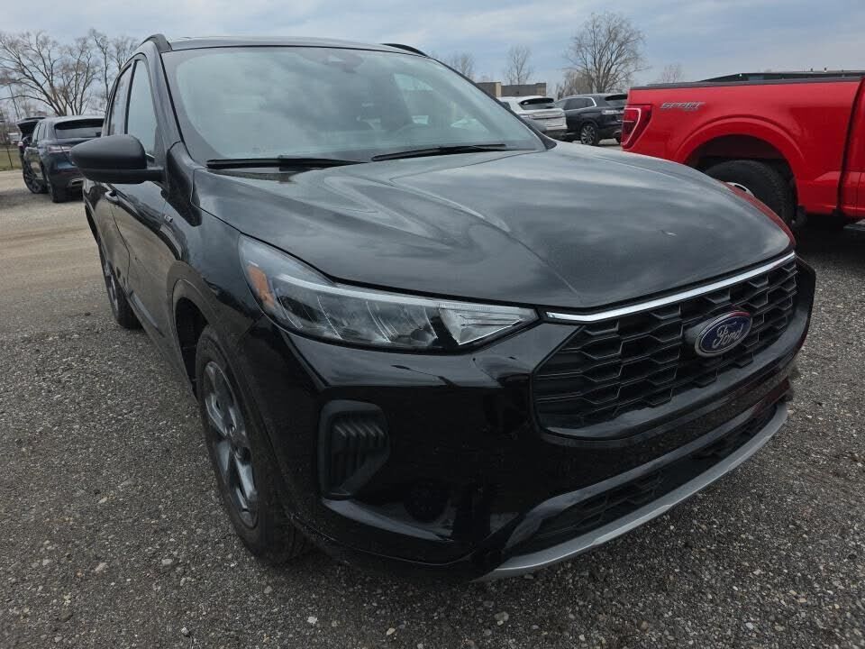 2024 FORD Escape