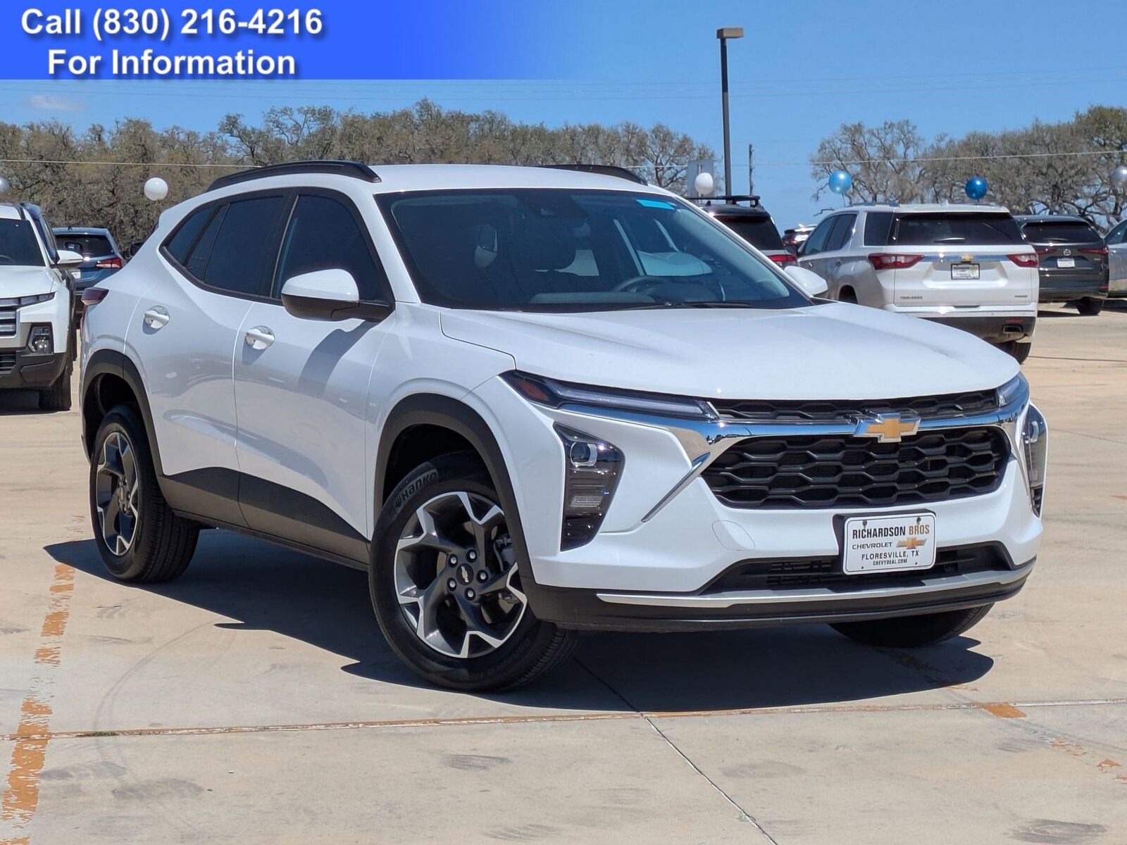 2025 CHEVROLET Trax