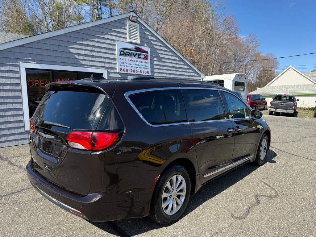 2017 CHRYSLER Pacifica