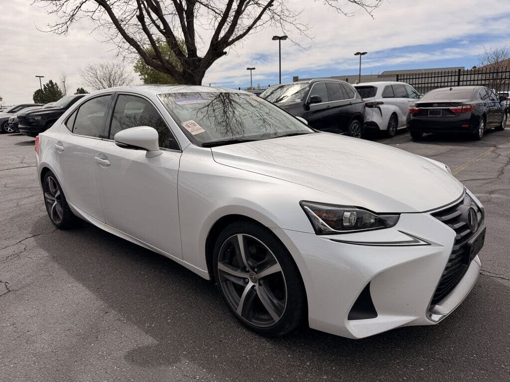 2017 LEXUS IS