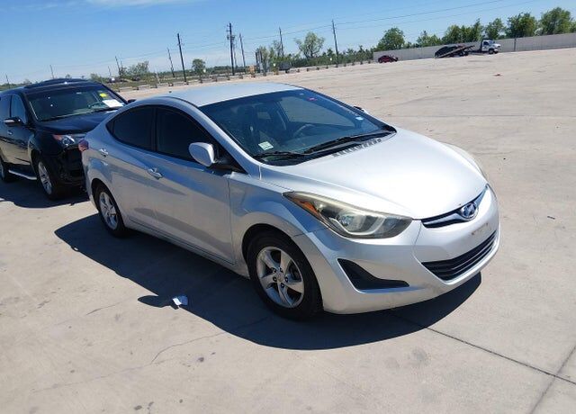 2015 HYUNDAI Elantra