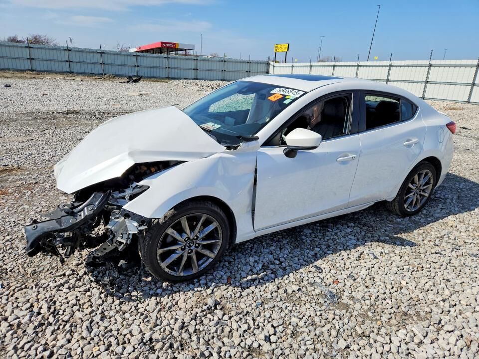2018 MAZDA Mazda3
