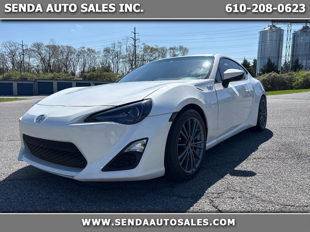 2013 TOYOTA Scion