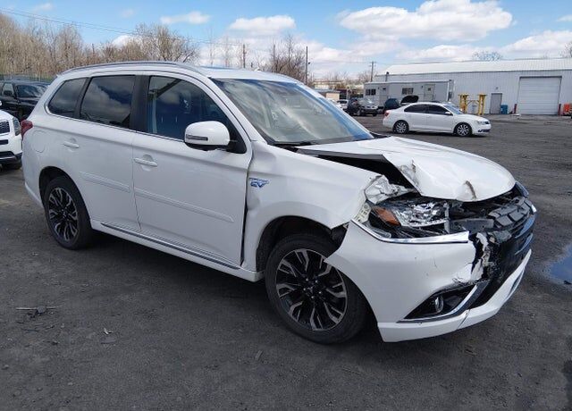 2018 MITSUBISHI Outlander