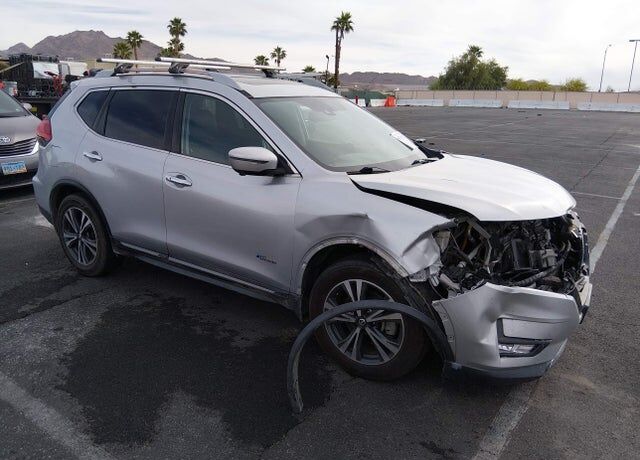 2017 NISSAN Rogue