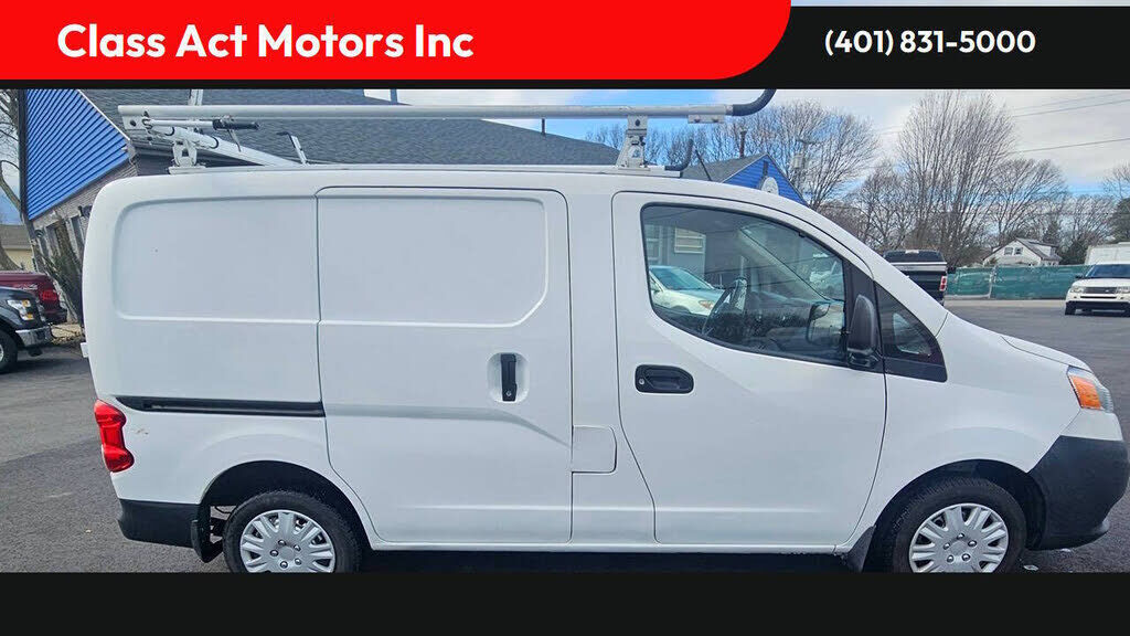 2016 NISSAN NV200
