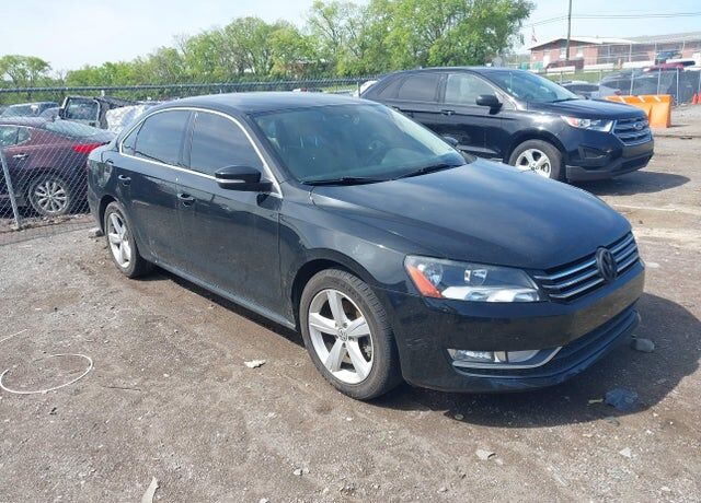 2015 VOLKSWAGEN Passat