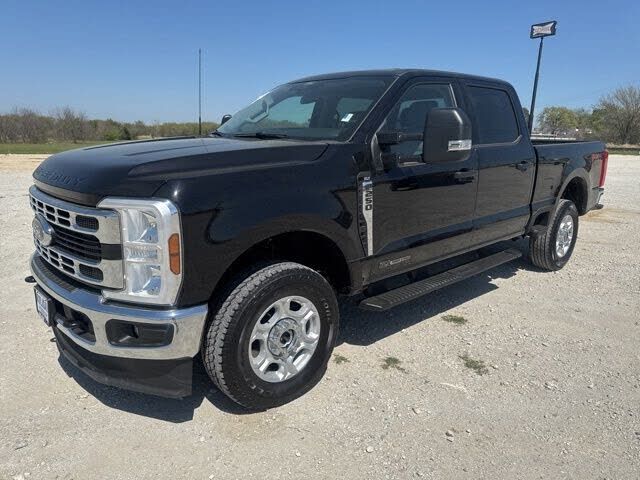 2025 FORD F-250