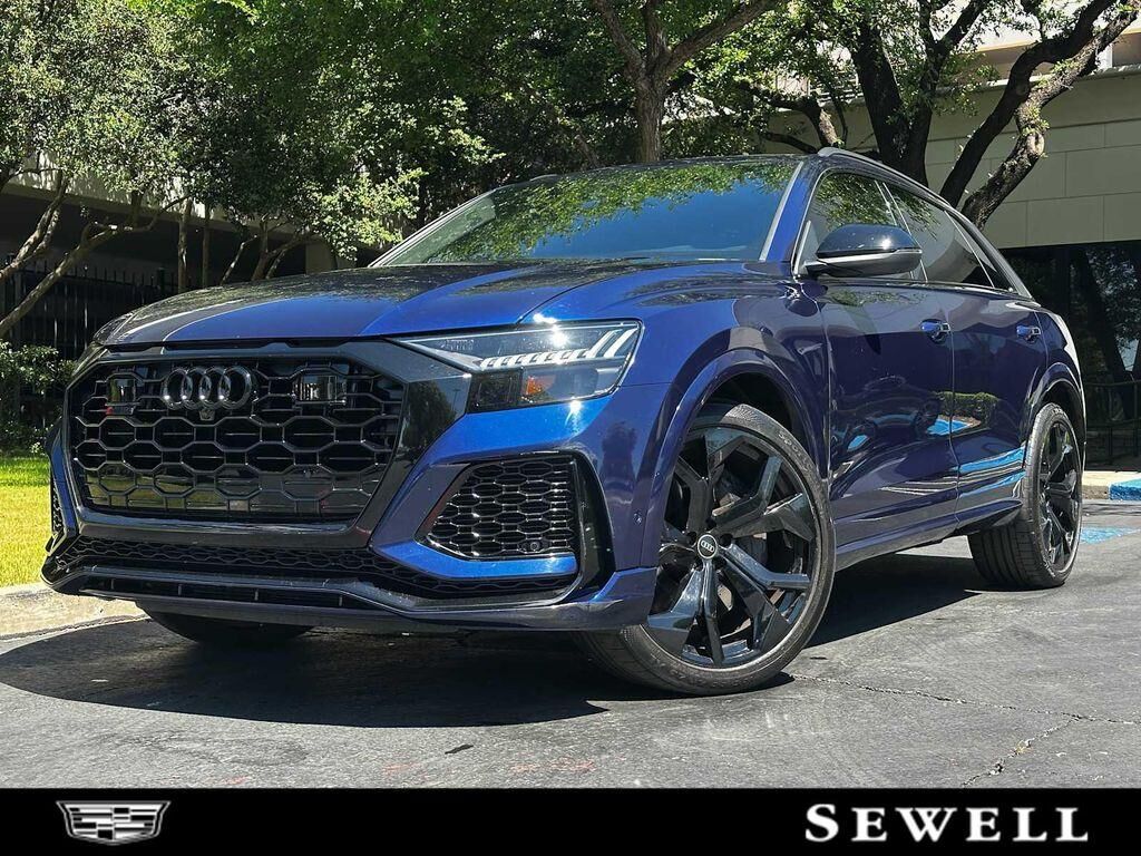 2022 AUDI RS Q8