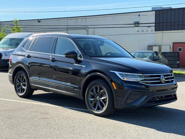 2023 VOLKSWAGEN Tiguan 4Motion