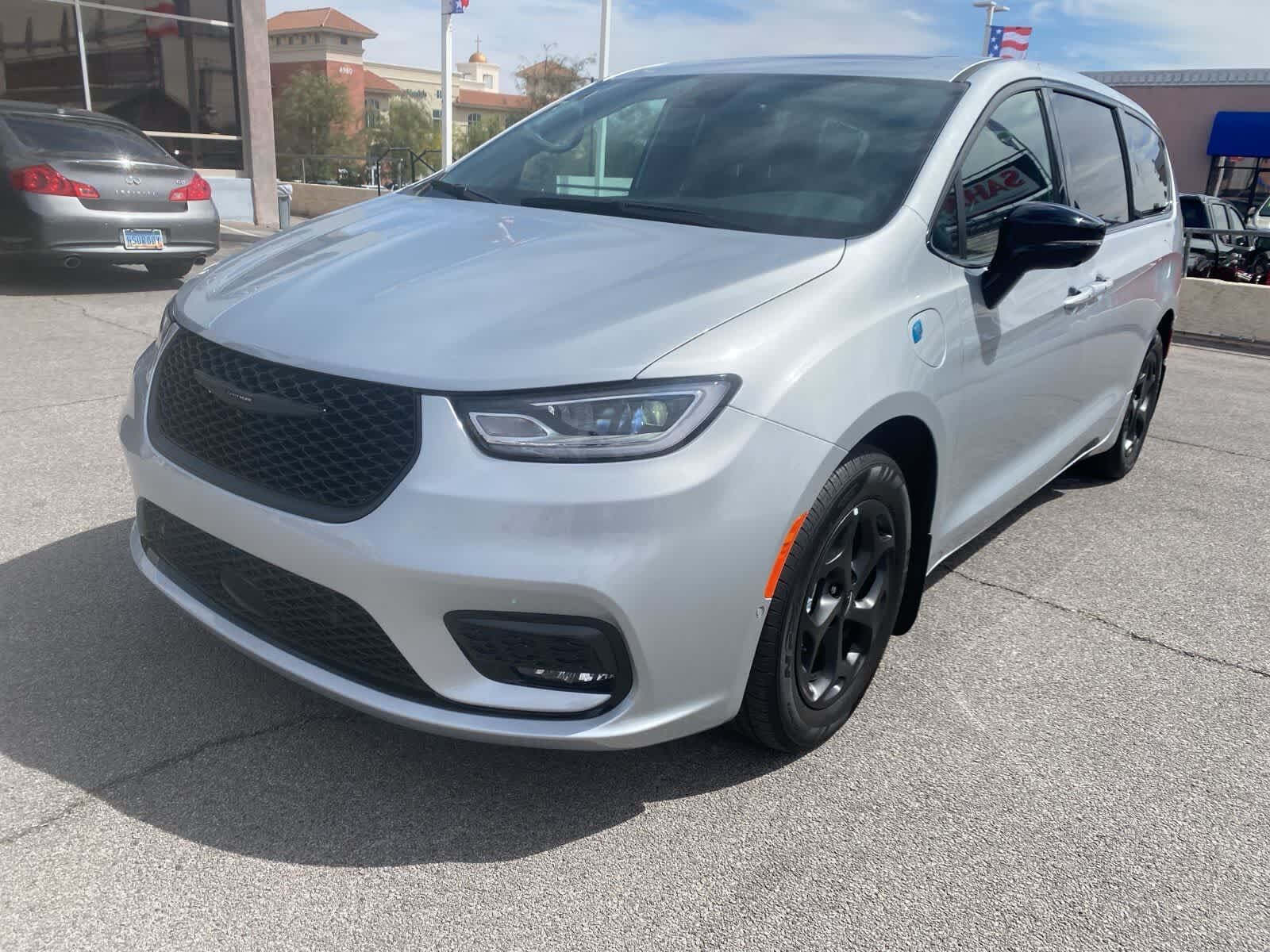 2023 CHRYSLER Pacifica