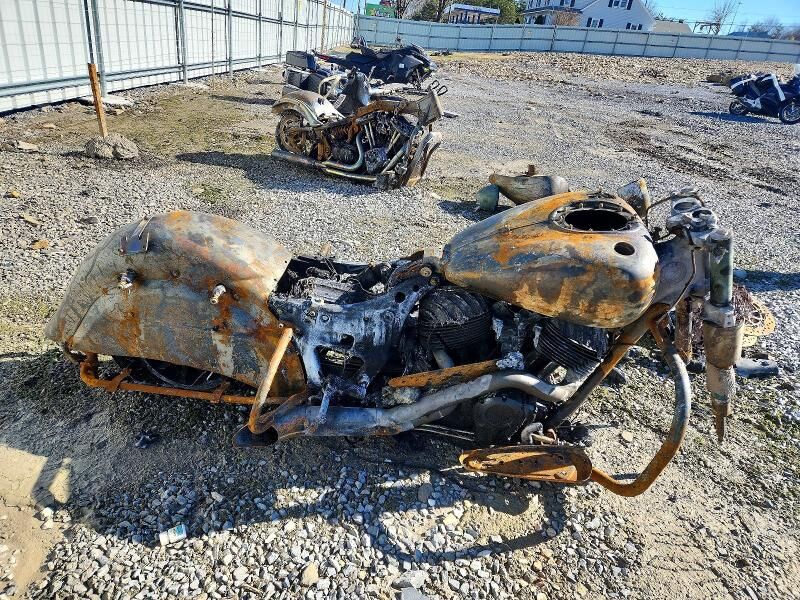 2019 INDIAN MOTORCYCLE Chieftain Dark Horse