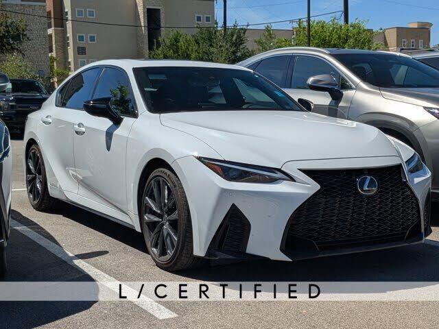 2025 LEXUS IS