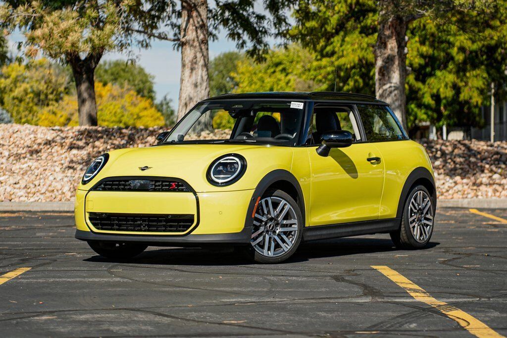2025 MINI Hardtop