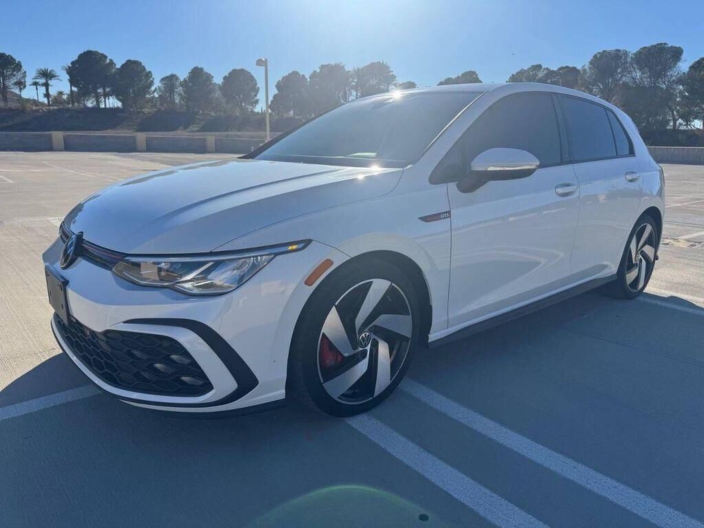 2022 VOLKSWAGEN Golf GTI