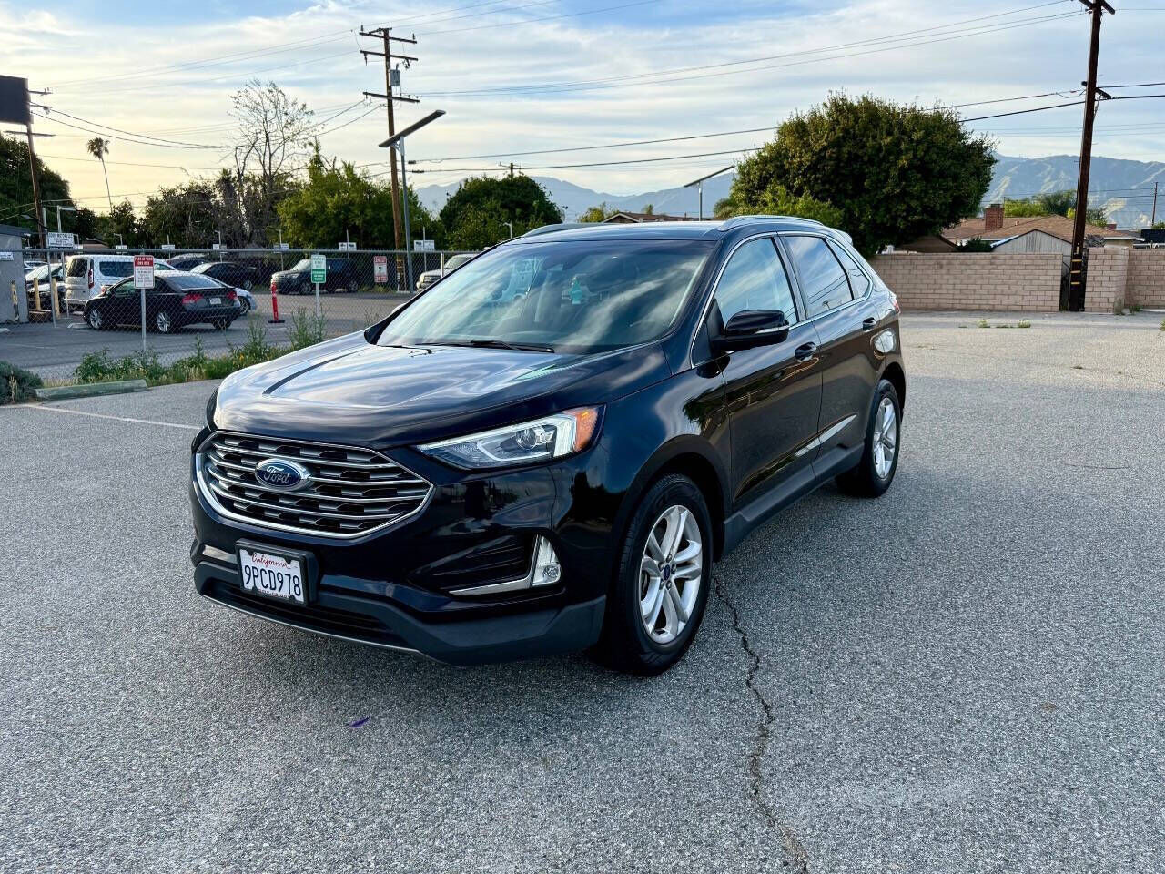 2019 FORD Edge